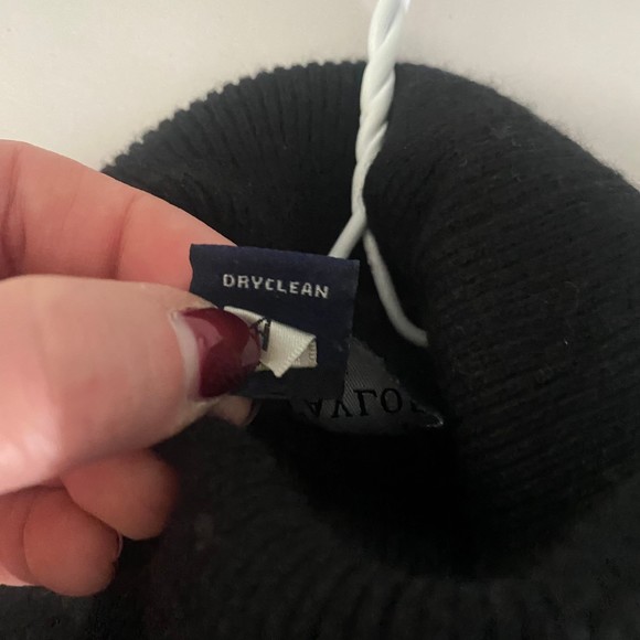 Ann Taylor Petites Classic Black Cashmere Turtle Neck Sweater SP - Picture 4 of 4